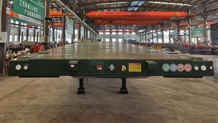 3 Axle Flatbed Truck Trailer for Sale In Ghana